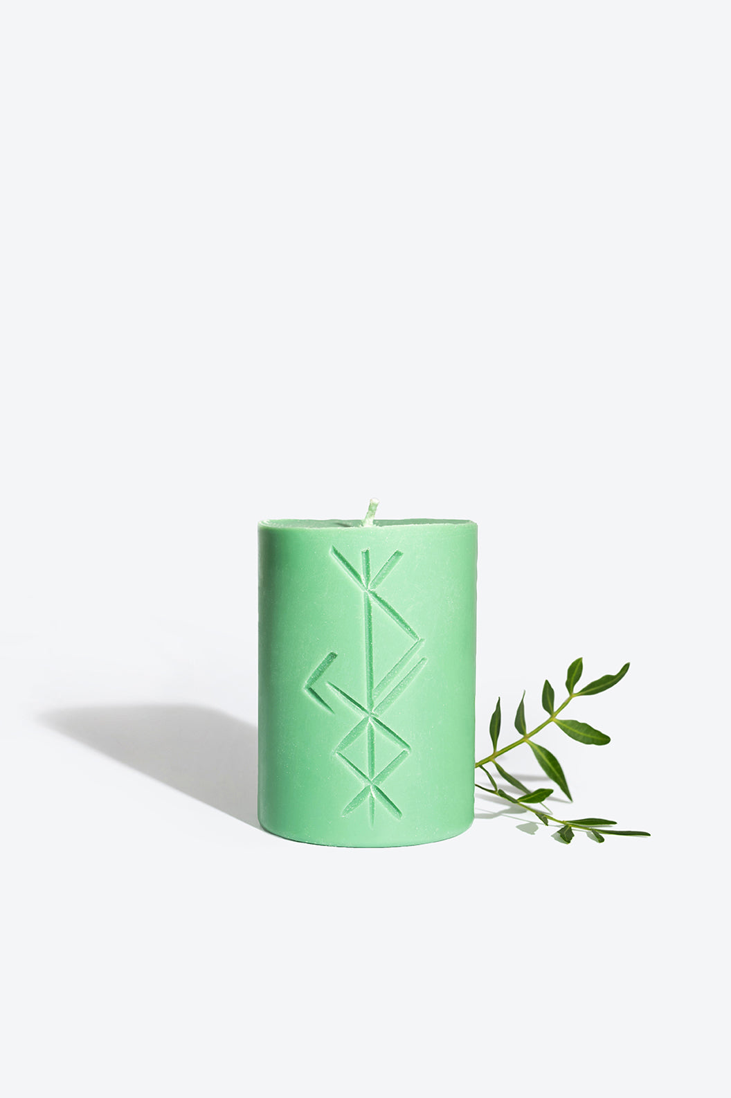 Rune Candle Freyr – Wealth and Prosperity