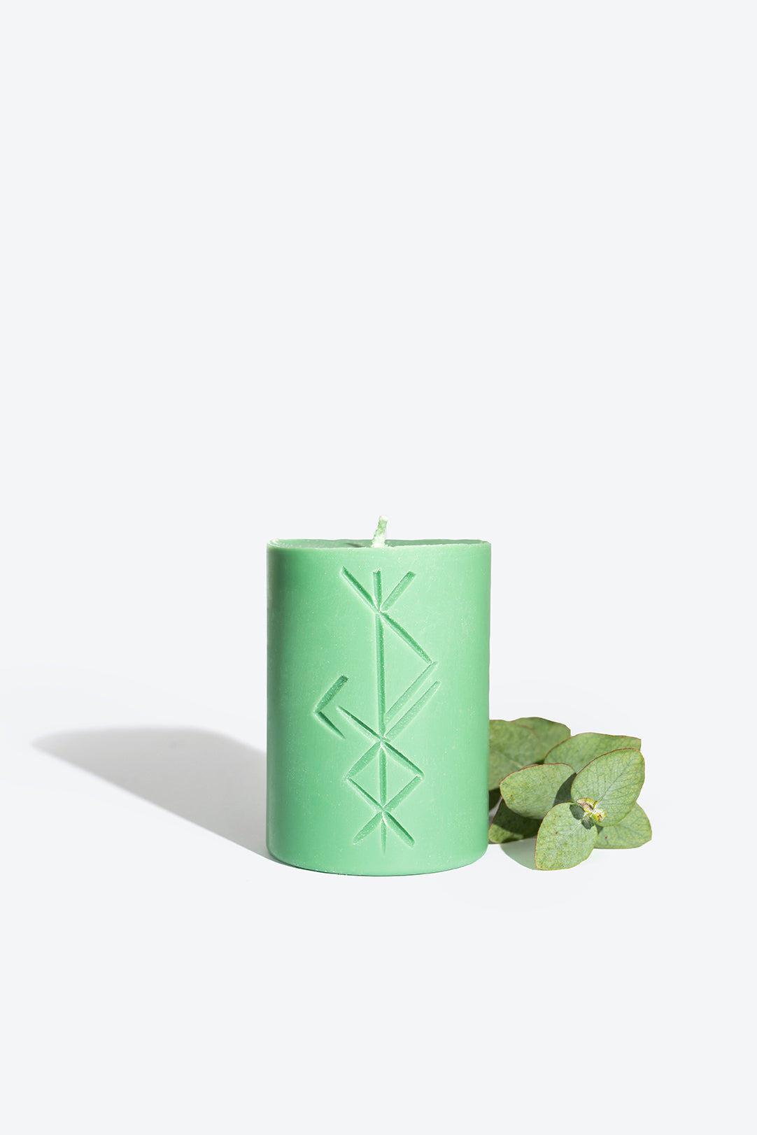 Rune Candle Freyr – Wealth and Prosperity